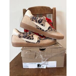 Dolce Vita notice sneakers